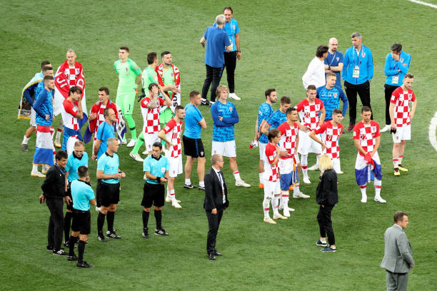 是上海海港 是上海海港