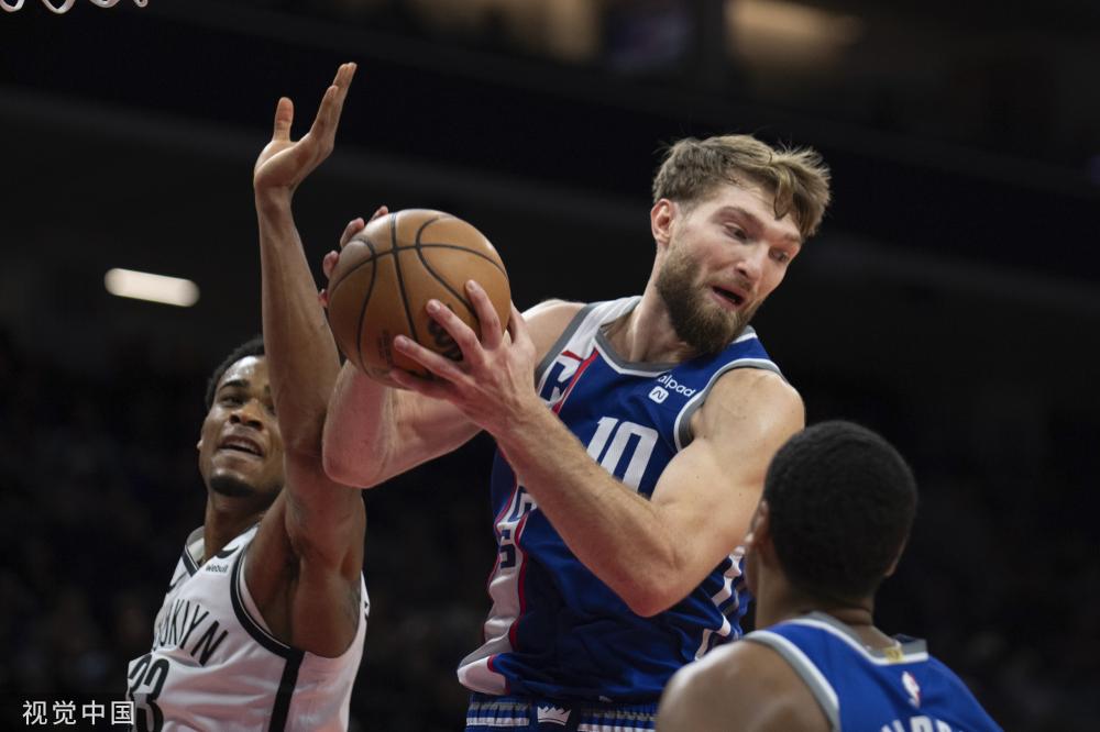 时刻挺身而 时刻挺身而